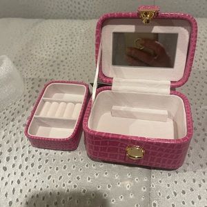 Small Rowallan pink travel case